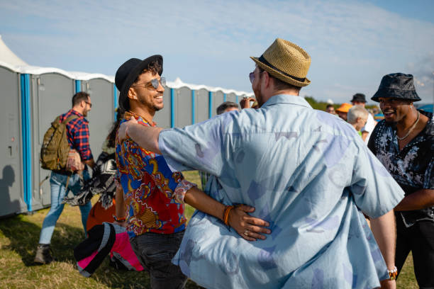 Best Portable restroom trailer rental  in Fort Dodge, IA